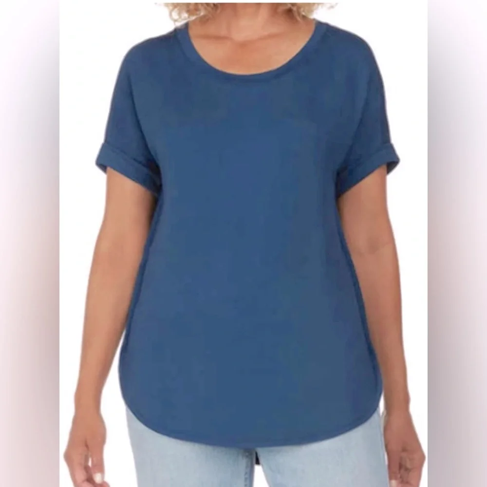 Matty m - Women top / Wide and comfortable t-shirt. - Picture 3 of 12